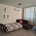 Ivtour In Yalta Complex Apartmán