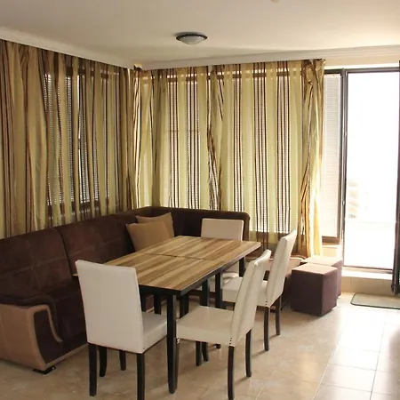 Apartman Ivtour In Yalta Complex Aranyhomok