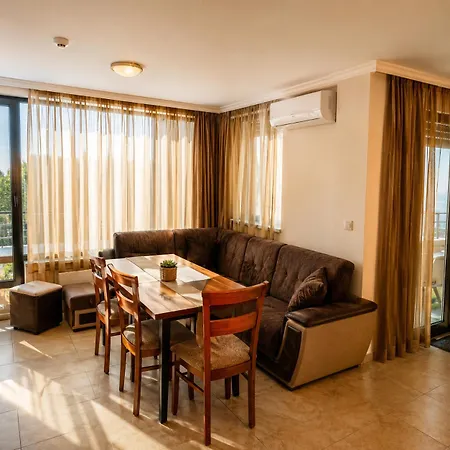 Ivtour In Yalta Complex * Golden Sands