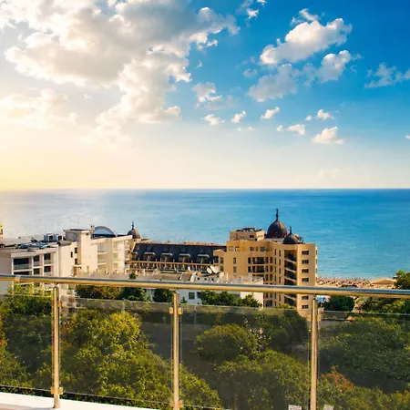 Ivtour In Yalta Complex Apartmán *