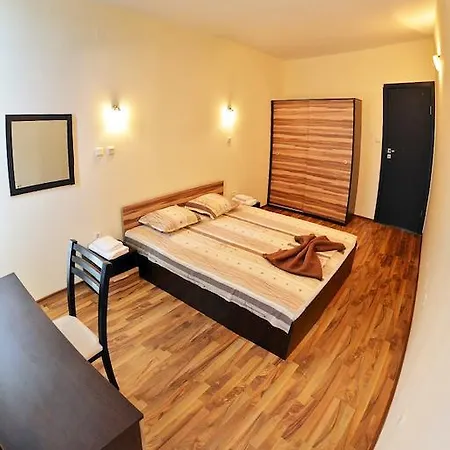 Ivtour In Yalta Complex Apartman