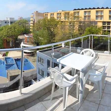 Ivtour In Yalta Complex Apartman Aranyhomok