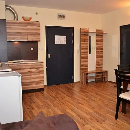 Ivtour In Yalta Complex Apartman *