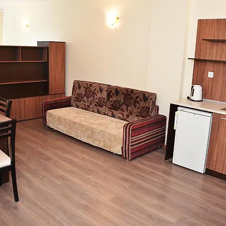 Ivtour In Yalta Complex Apartman *